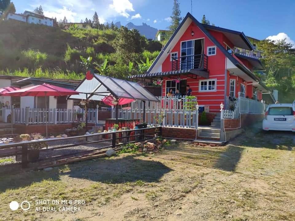 Berries Residence Kampong Kundassan Екстериор снимка